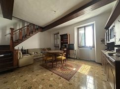 Casa Bi/Trifamiliare in Residenziale