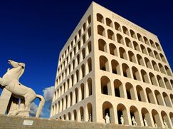 Attività/Licenza (con o senza mura) in Commerciale