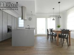 Casa Bi/Trifamiliare in Residenziale