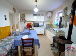 Casa Bi/Trifamiliare in Residenziale