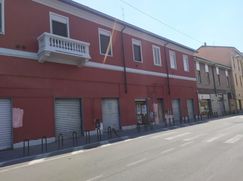 Negozio/Locale commerciale in Commerciale