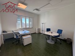 Ufficio in Commerciale