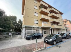 Negozio/Locale commerciale in Commerciale