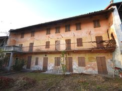 Casa Bi/Trifamiliare in Residenziale