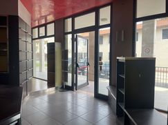 Negozio/Locale commerciale in Commerciale