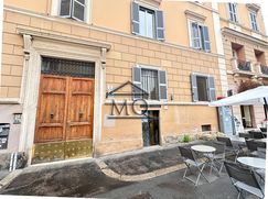 Negozio/Locale commerciale in Commerciale