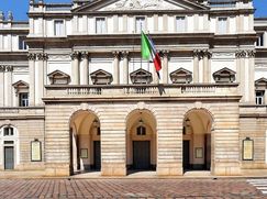 Attività/Licenza (con o senza mura) in Commerciale