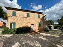 Casa Bi/Trifamiliare in Residenziale