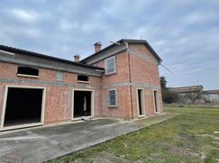 Casa Bi/Trifamiliare in Residenziale