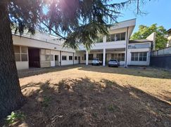 Negozio/Locale commerciale in Commerciale