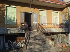 Casa Bi/Trifamiliare in Residenziale