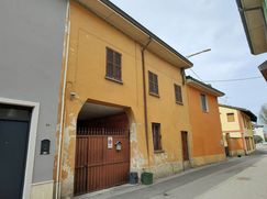 Casa Bi/Trifamiliare in Residenziale