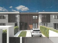 Casa Bi/Trifamiliare in Residenziale