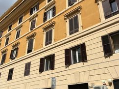 Negozio/Locale commerciale in Commerciale