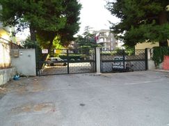 Negozio/Locale commerciale in Commerciale