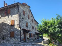 Casa Bi/Trifamiliare in Residenziale