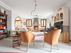 Casa Bi/Trifamiliare in Residenziale