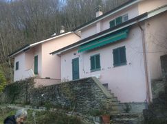 Casa Bi/Trifamiliare in Residenziale