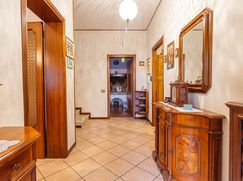 Casa Bi/Trifamiliare in Residenziale