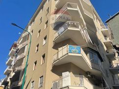 Negozio/Locale commerciale in Commerciale