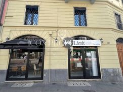 Negozio/Locale commerciale in Commerciale