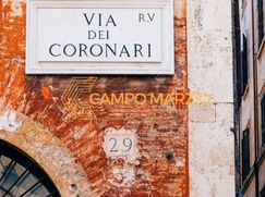Attività/Licenza (con o senza mura) in Commerciale