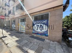 Negozio/Locale commerciale in Commerciale