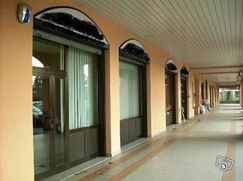 Negozio/Locale commerciale in Commerciale