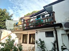 Casa Bi/Trifamiliare in Residenziale