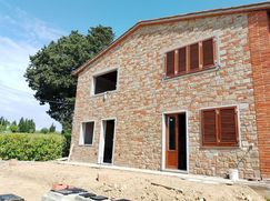 Casa Bi/Trifamiliare in Residenziale