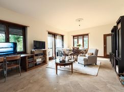 Casa Bi/Trifamiliare in Residenziale