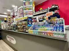 Attività/Licenza (con o senza mura) in Commerciale