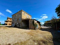 Rustico/Casale in Residenziale