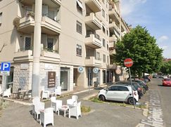 Negozio/Locale commerciale in Commerciale