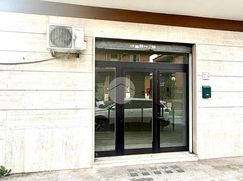 Negozio/Locale commerciale in Commerciale