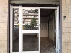 Negozio/Locale commerciale in Commerciale