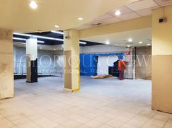 Negozio/Locale commerciale in Commerciale