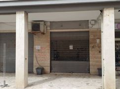 Negozio/Locale commerciale in Commerciale