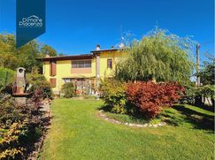 Casa Bi/Trifamiliare in Residenziale