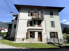 Casa Bi/Trifamiliare in Residenziale