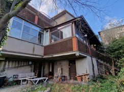 Casa Bi/Trifamiliare in Residenziale