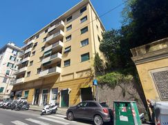 Negozio/Locale commerciale in Commerciale