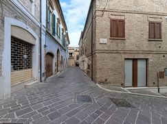 Casa Bi/Trifamiliare in Residenziale