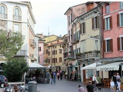 Negozio/Locale commerciale in Commerciale