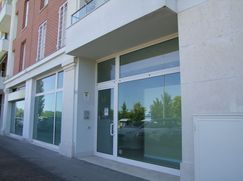 Negozio/Locale commerciale in Commerciale