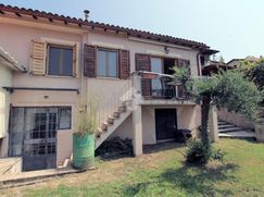 Casa Bi/Trifamiliare in Residenziale