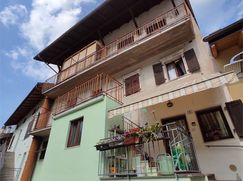 Casa Bi/Trifamiliare in Residenziale