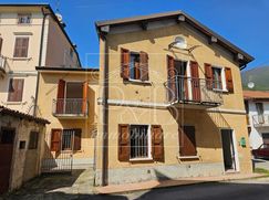 Casa Bi/Trifamiliare in Residenziale