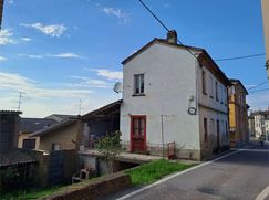 Casa Bi/Trifamiliare in Residenziale
