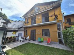 Casa Bi/Trifamiliare in Residenziale